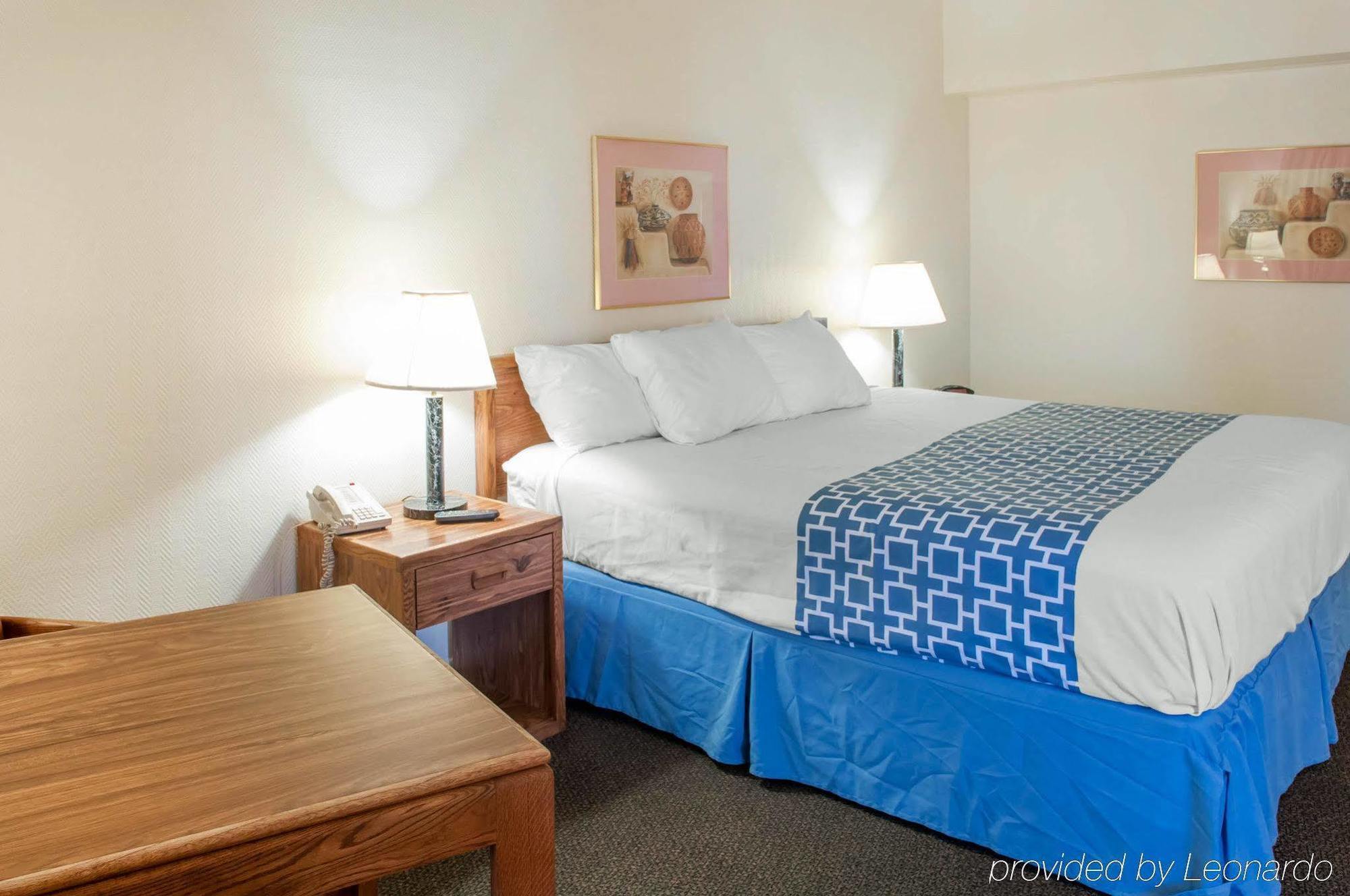 Rodeway Inn Whites City מראה חיצוני תמונה