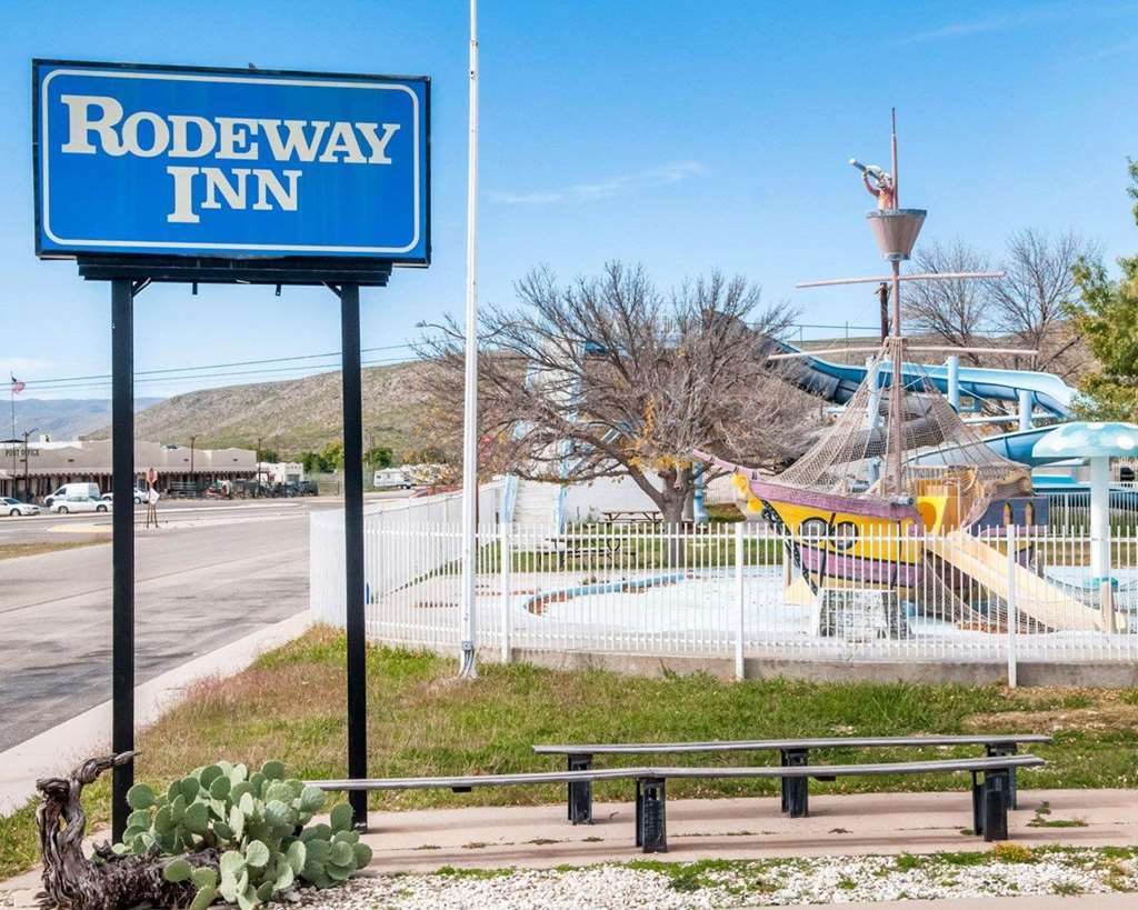 Rodeway Inn Whites City מראה חיצוני תמונה